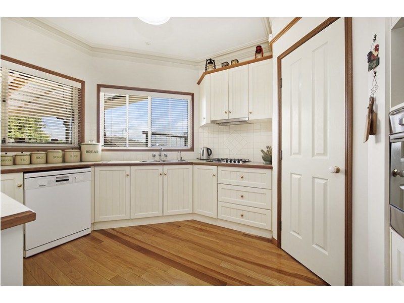 25 Glen Eagles Drive, Middle Ridge QLD 4350