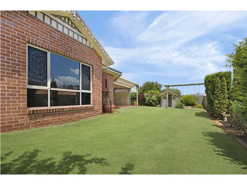 25 Glen Eagles Drive, Middle Ridge QLD 4350