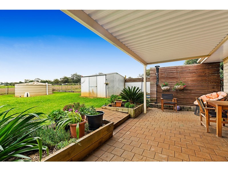 10 Frizzell Street, Southbrook QLD 4363
