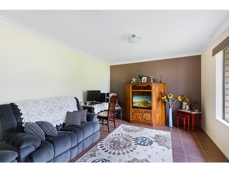 10 Frizzell Street, Southbrook QLD 4363