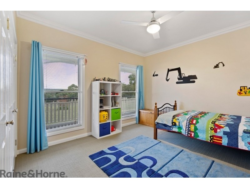 2 Amorosa Street, Cabarlah QLD 4352