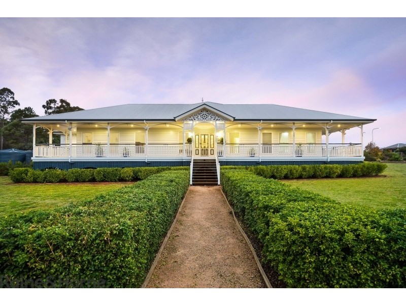 2 Amorosa Street, Cabarlah QLD 4352