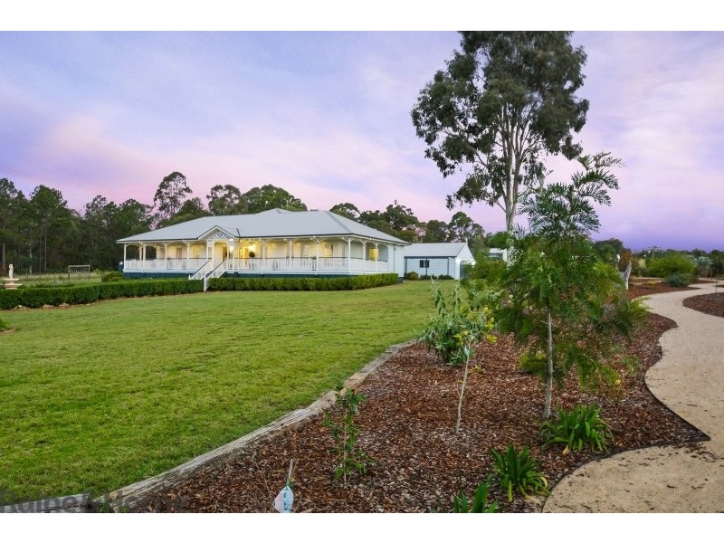 2 Amorosa Street, Cabarlah QLD 4352