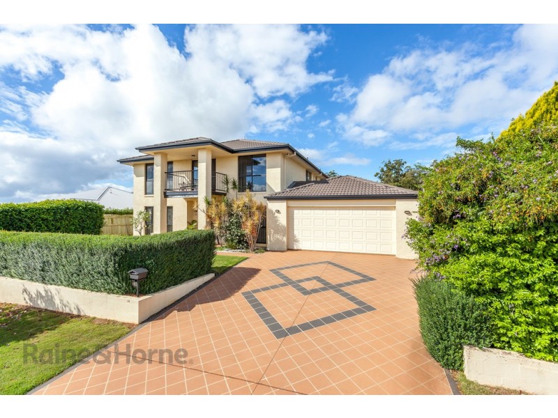 14 Banksdale Drive, Middle Ridge QLD 4350