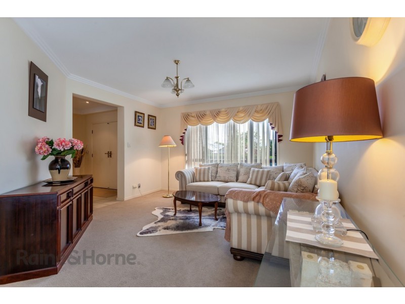 14 Banksdale Drive, Middle Ridge QLD 4350