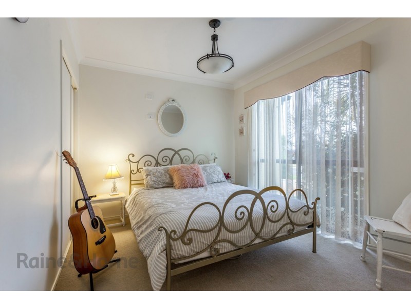 14 Banksdale Drive, Middle Ridge QLD 4350