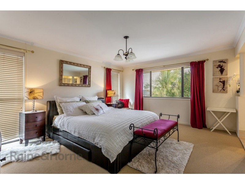 14 Banksdale Drive, Middle Ridge QLD 4350