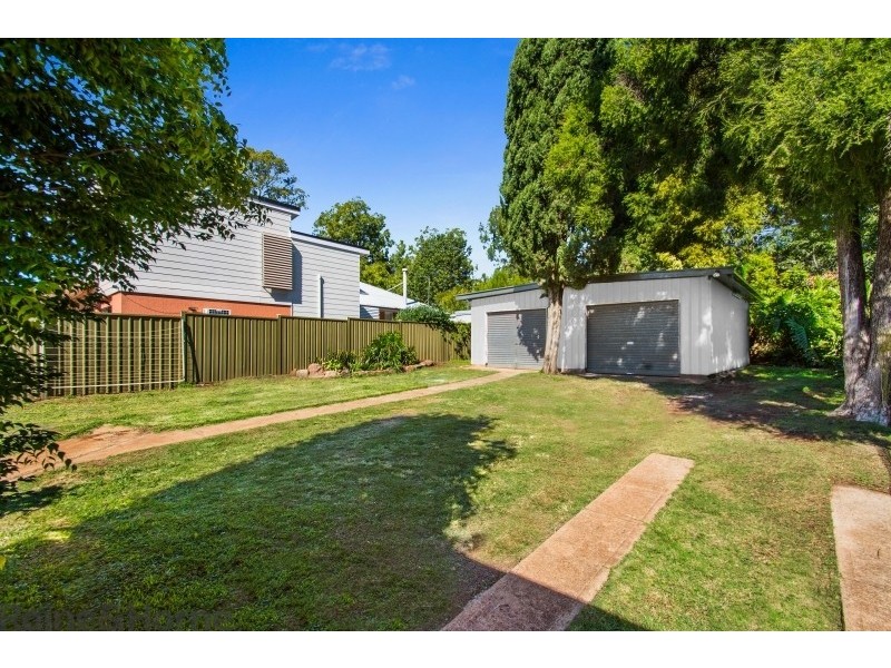 162 Long Street, South Toowoomba QLD 4350