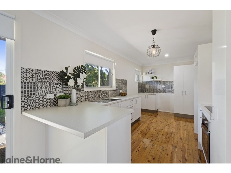 73 Drayton Road, Harristown QLD 4350