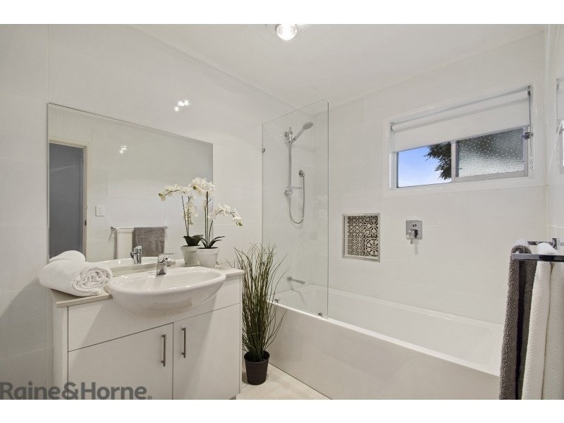 73 Drayton Road, Harristown QLD 4350