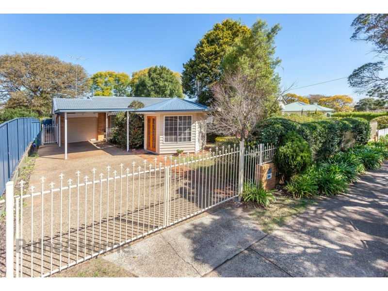 20A Herries Street, East Toowoomba QLD 4350