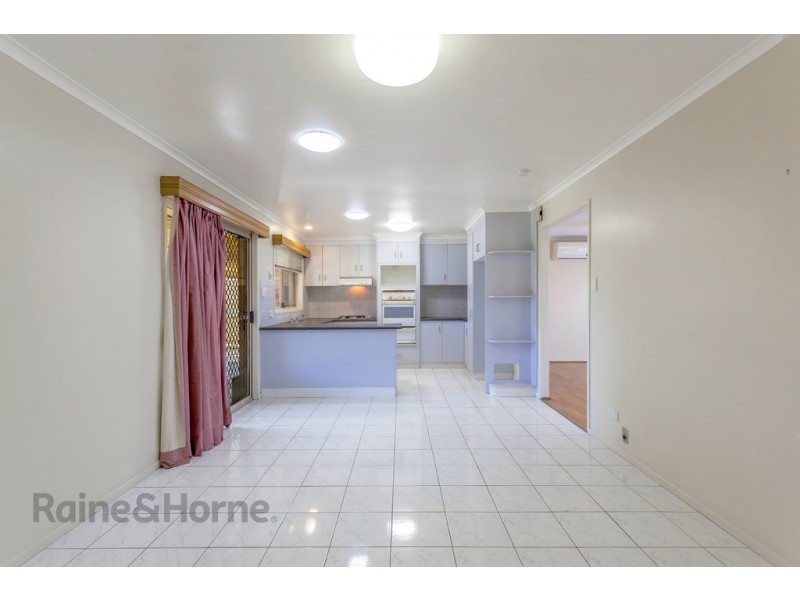 21 Moore Crescent, Wilsonton QLD 4350