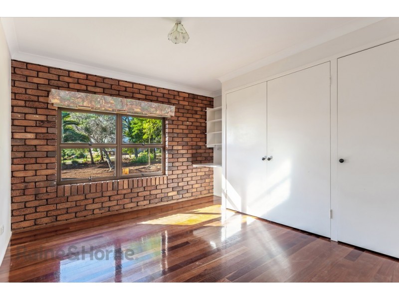 1 Golf Course Drive, Middle Ridge QLD 4350