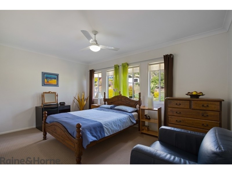 17 Traverston Court, Preston QLD 4352