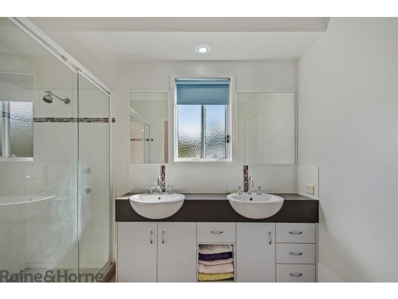 17 Traverston Court, Preston QLD 4352