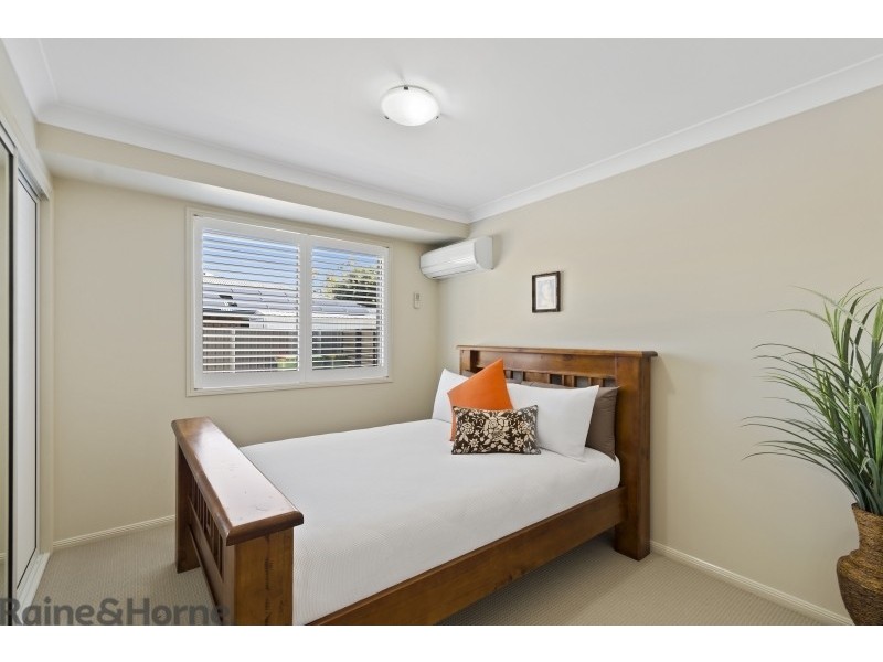 6 Gwenda Drive, Westbrook QLD 4350