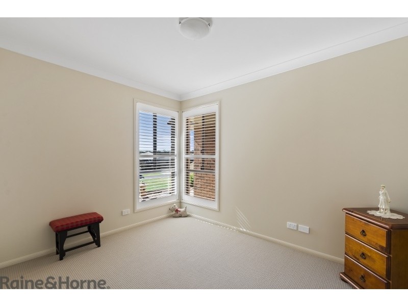 6 Gwenda Drive, Westbrook QLD 4350