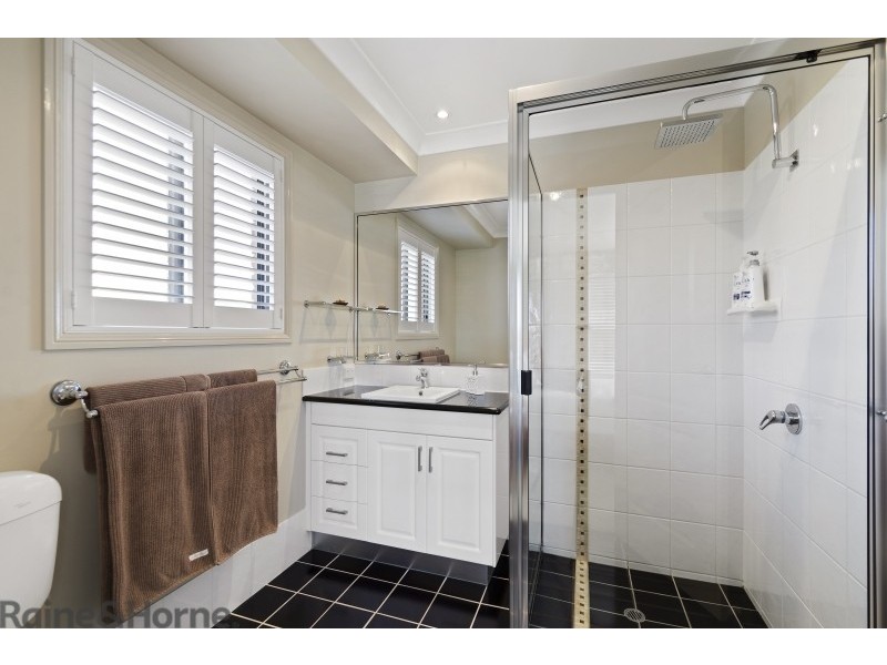 6 Gwenda Drive, Westbrook QLD 4350