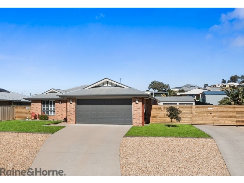 6 Gwenda Drive, Westbrook QLD 4350