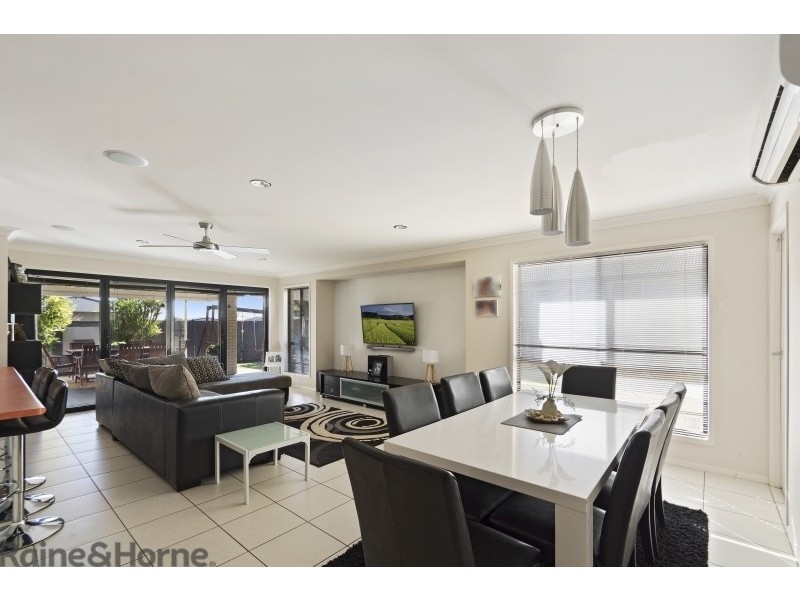 627 Hume Street, Kearneys Spring QLD 4350