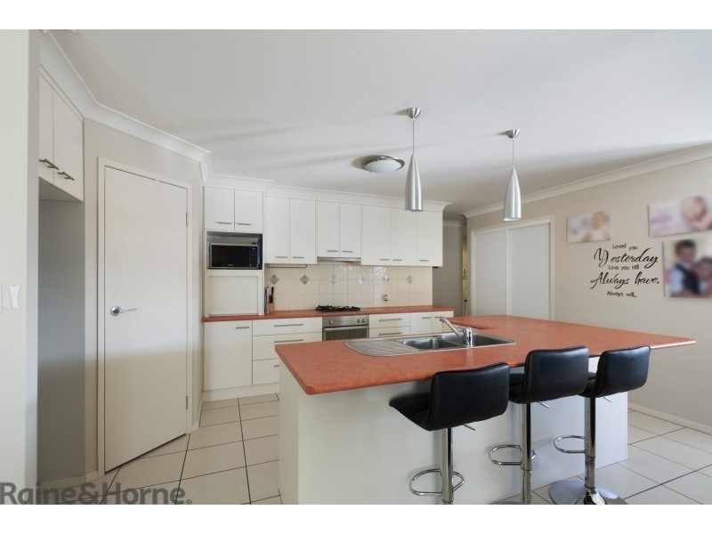 627 Hume Street, Kearneys Spring QLD 4350