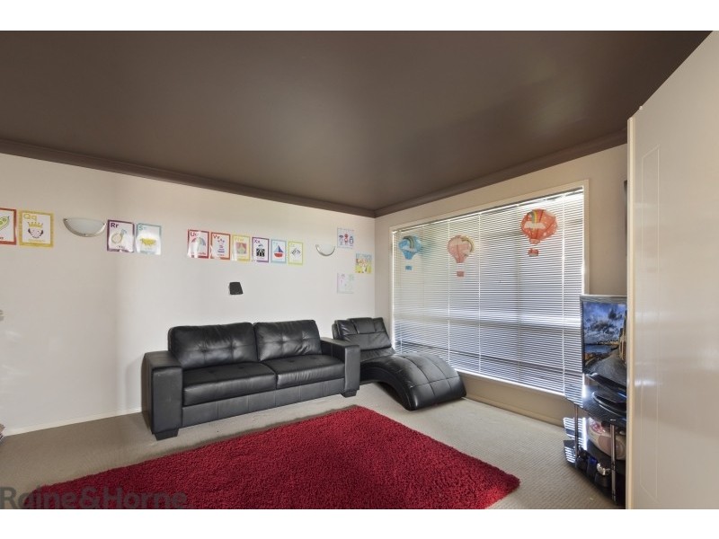 627 Hume Street, Kearneys Spring QLD 4350
