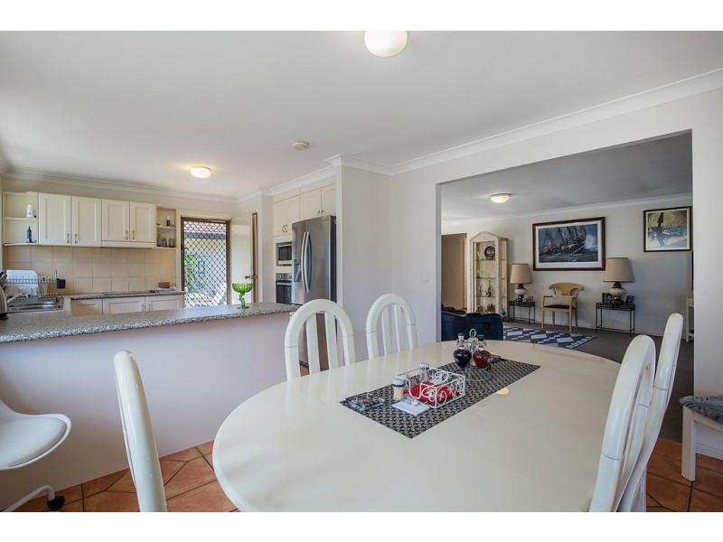 32 O’Grady Drive, Paradise Point QLD 4216