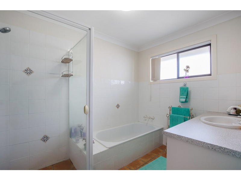32 O’Grady Drive, Paradise Point QLD 4216