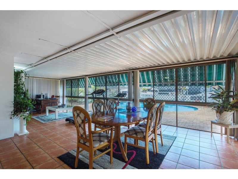 32 O’Grady Drive, Paradise Point QLD 4216