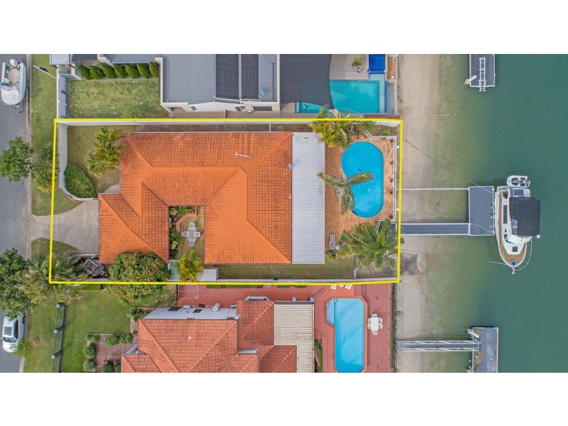 32 O’Grady Drive, Paradise Point QLD 4216