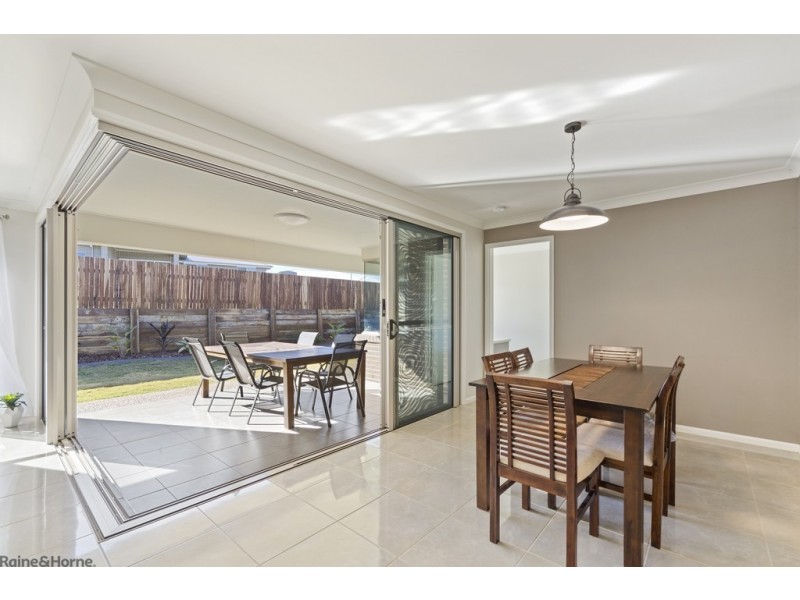 43 Renshaw Crescent, Kearneys Spring QLD 4350