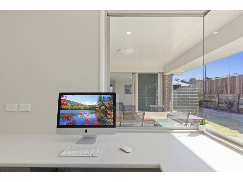 43 Renshaw Crescent, Kearneys Spring QLD 4350