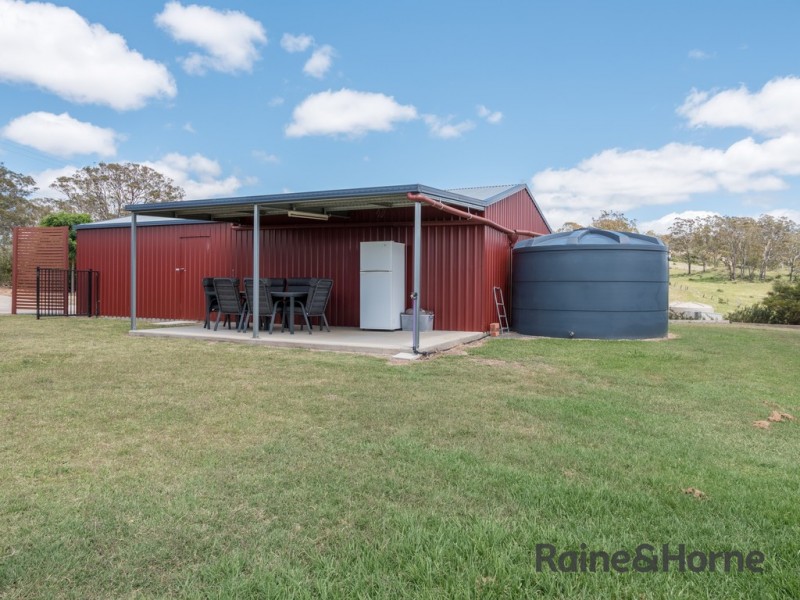 200 Postle Street, Mount Rascal QLD 4350