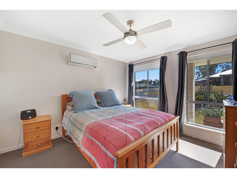 15 Wandoo Crescent, Westbrook QLD 4350