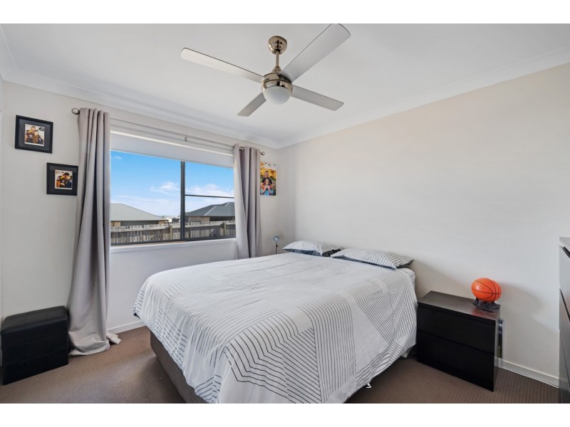 15 Wandoo Crescent, Westbrook QLD 4350