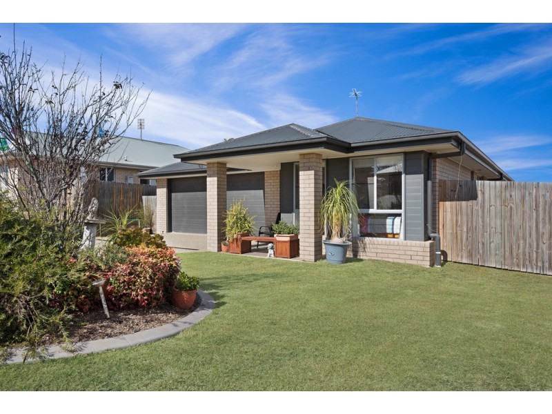 15 Wandoo Crescent, Westbrook QLD 4350