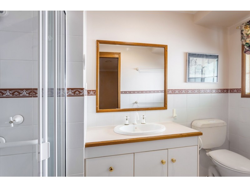 4/334 Hume Street, Centenary Heights QLD 4350