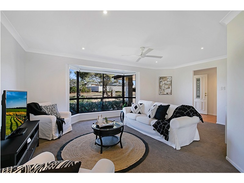 17 Oldfield Street, Middle Ridge QLD 4350