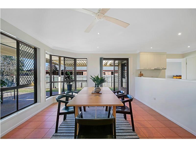 17 Oldfield Street, Middle Ridge QLD 4350