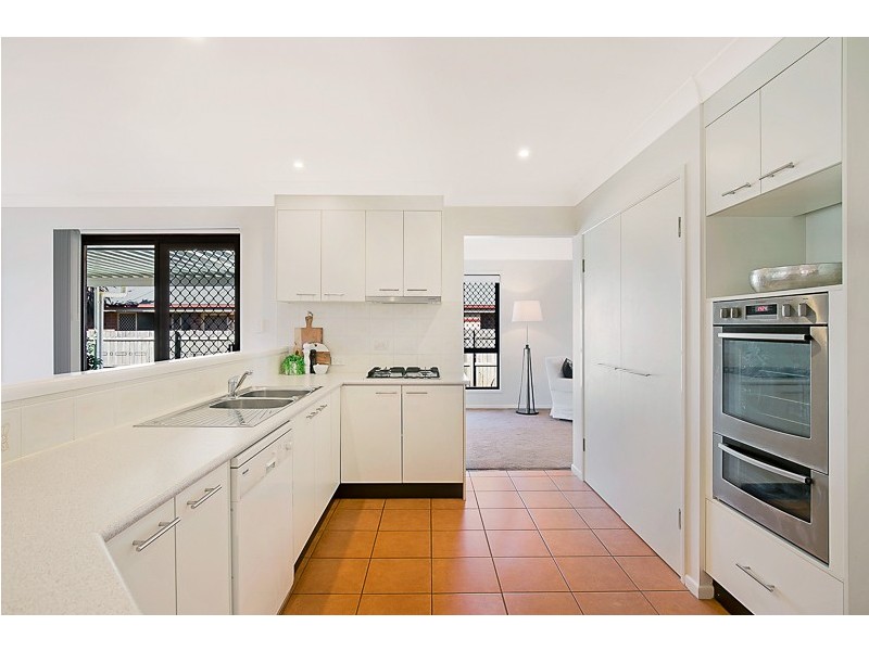 17 Oldfield Street, Middle Ridge QLD 4350