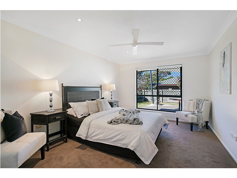 17 Oldfield Street, Middle Ridge QLD 4350