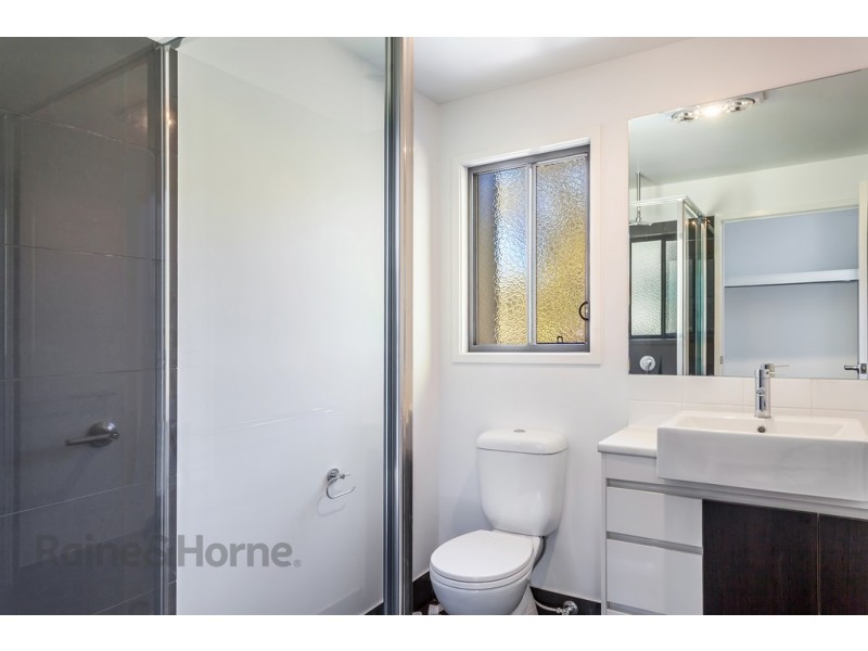 8/14 Empress Street, Centenary Heights QLD 4350