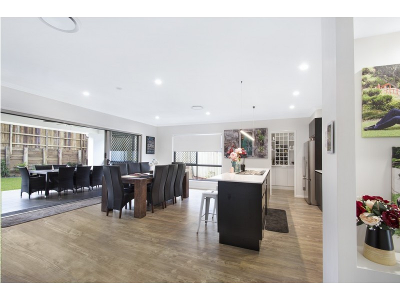 15 Velodrome Drive, Kearneys Spring QLD 4350