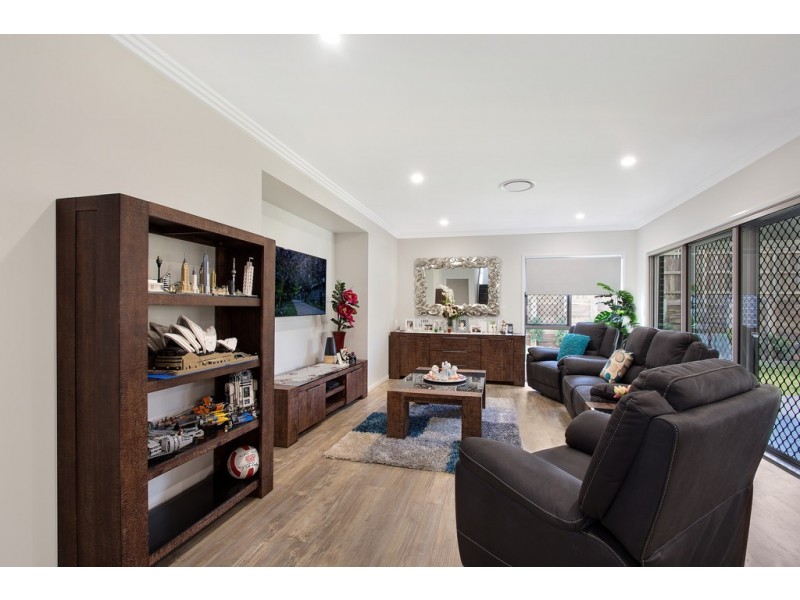 15 Velodrome Drive, Kearneys Spring QLD 4350