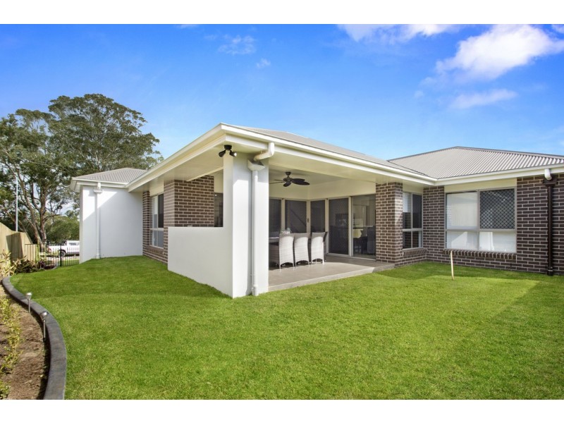 15 Velodrome Drive, Kearneys Spring QLD 4350