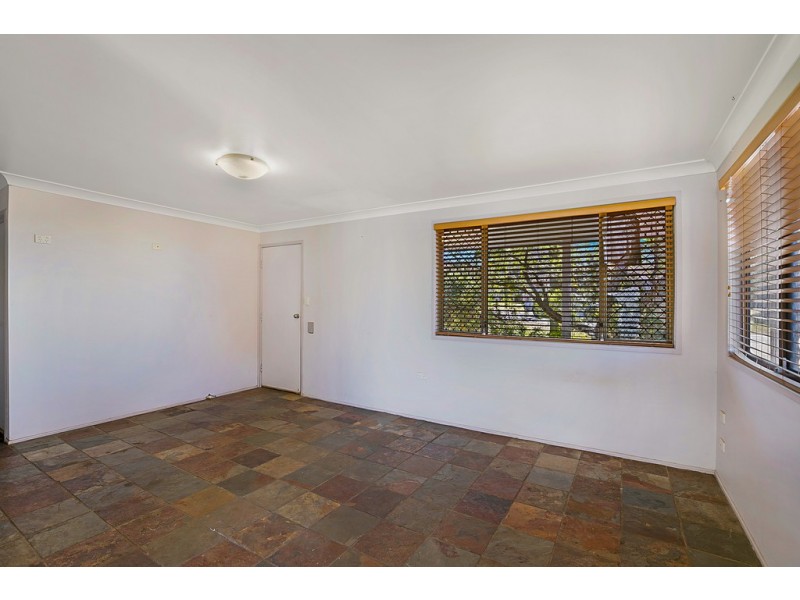 16 Seppelt Street, Wilsonton Heights QLD 4350