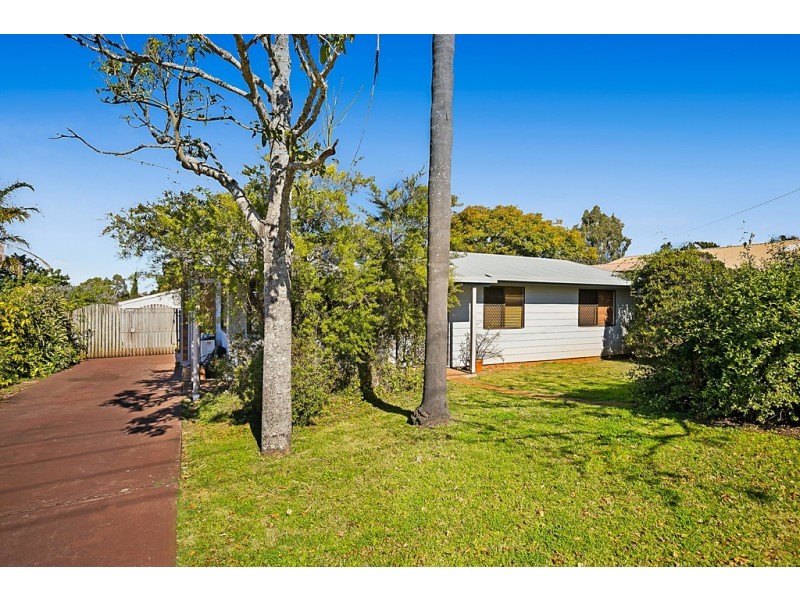 16 Seppelt Street, Wilsonton Heights QLD 4350