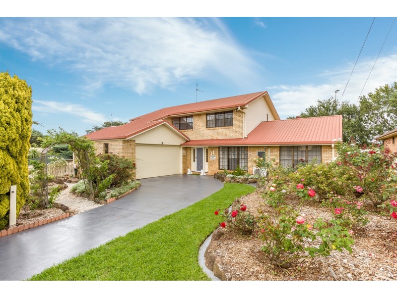 13 Brendanbri Street, Kearneys Spring QLD 4350