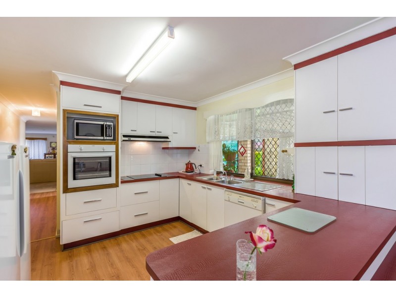 13 Brendanbri Street, Kearneys Spring QLD 4350