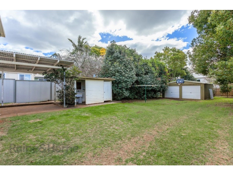 11 Pottinger Street, Newtown QLD 4350